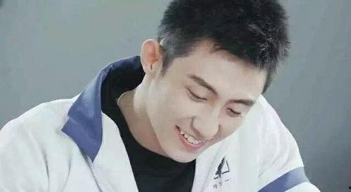 娱乐圈吃瓜爆料 黄景瑜,娱乐圈风云再起，揭秘他的不为人知一面