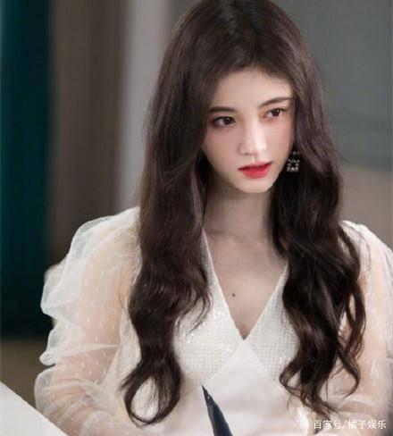 娱乐吃瓜酱头发少吃什么