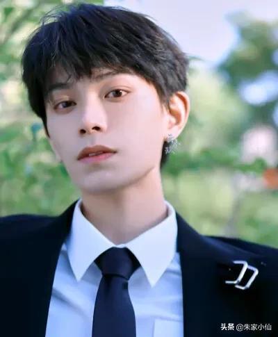 娱乐吃瓜丁禹兮